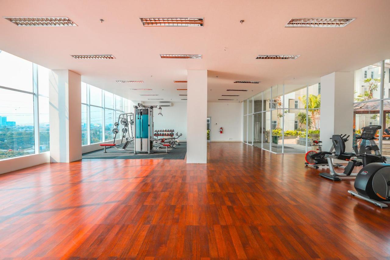 Super Oyo Collection O 16 Vittoria Residence Jakarta Buitenkant foto